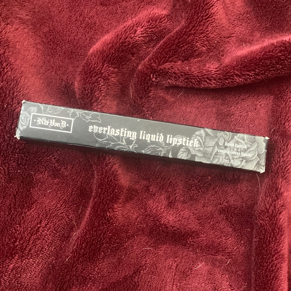BRAND NEW Kat Von D Everlasting Liquid Lipstick in Damned